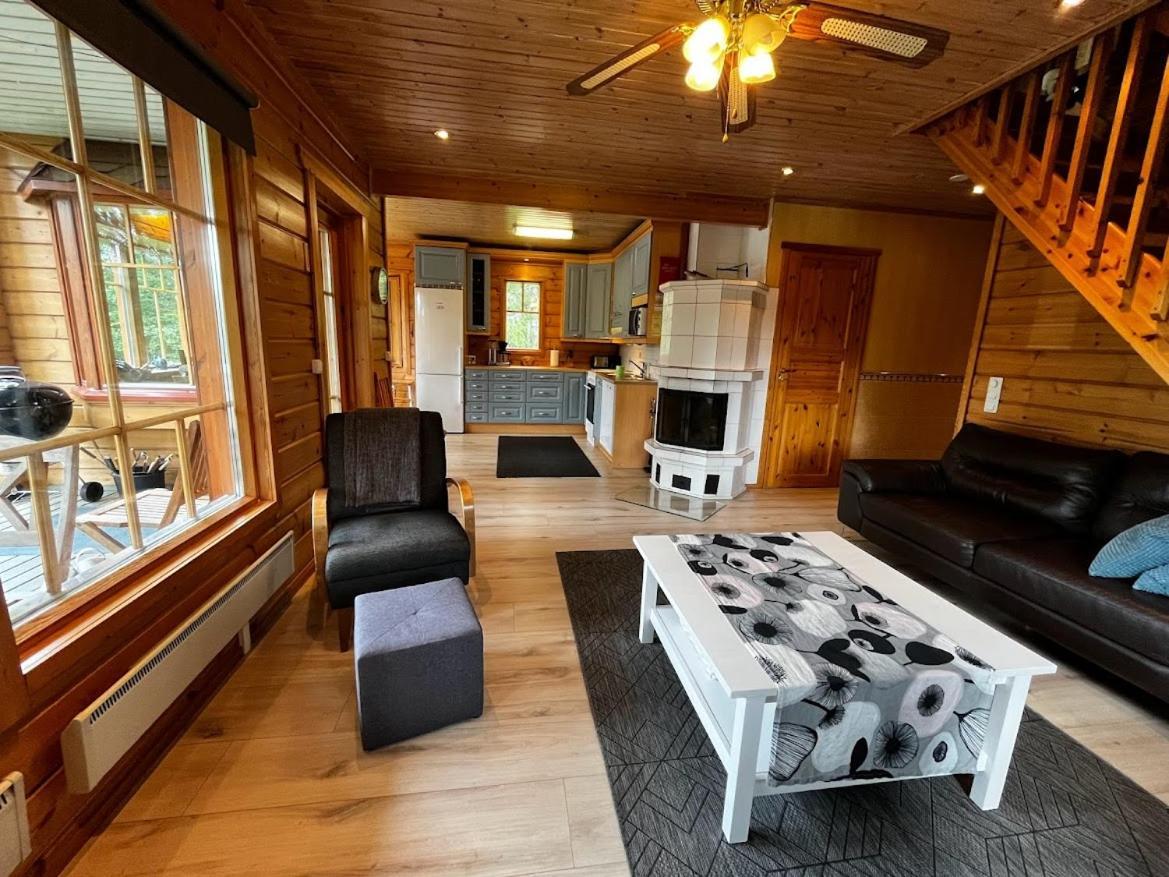 Vakantiehuis Keskikosken Lomamoekit Venajanjarvi