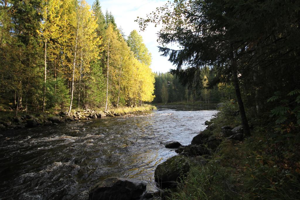 Keskikosken Lomamoekit *